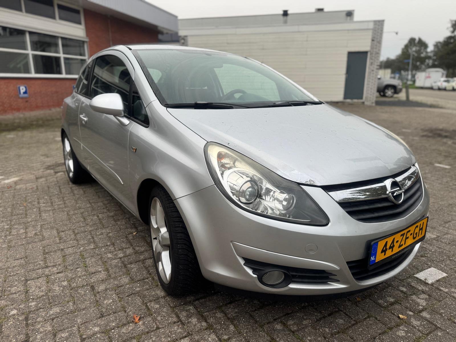 Opel Corsa 1.4-16V Sport 2008 volle jaar APK Airco Parkeerse, Auto's, Stof, Zwart, Handgeschakeld, 1364 cc