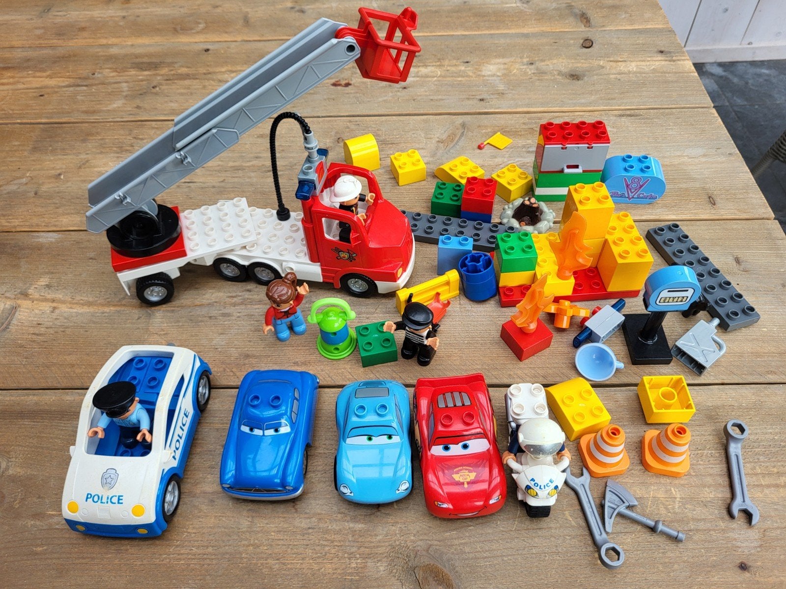Grote set Duplo brandweerwagen, politieauto en meer!, Ophalen of Verzenden, Gebruikt