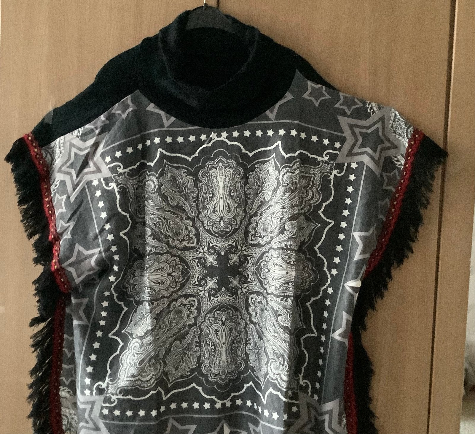 Poncho.    Grote maat.     Nieuw., Verzenden, Nieuw, Maat 46/48 (XL) of groter