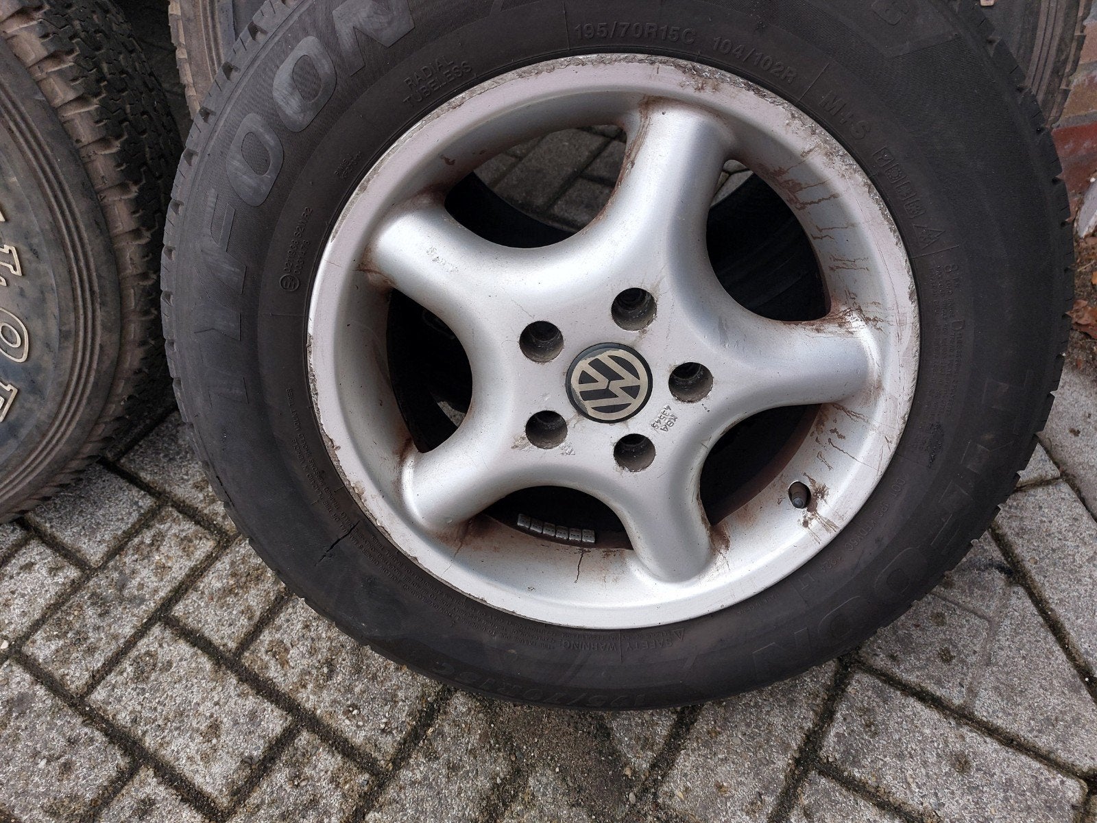 VW T4 Transporter wielen met banden 4 stuks, Auto-onderdelen, Banden en Velgen, Ophalen, 15 inch, Banden en Velgen, All Season