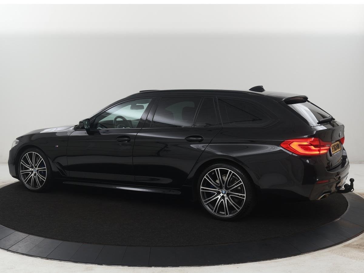 BMW 5-serie Touring 530i High Executive Edition | M-Pakket |, Auto's, Automaat, 1998 cc, Achterwielaandrijving, Gebruikt