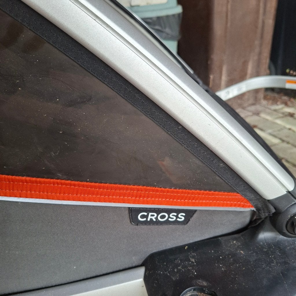 Thule Chariot Cross 2 – Topstaat! Incl. Accessoires, Ophalen, Opvouwbaar, Zo goed als nieuw, 40 tot 60 kg