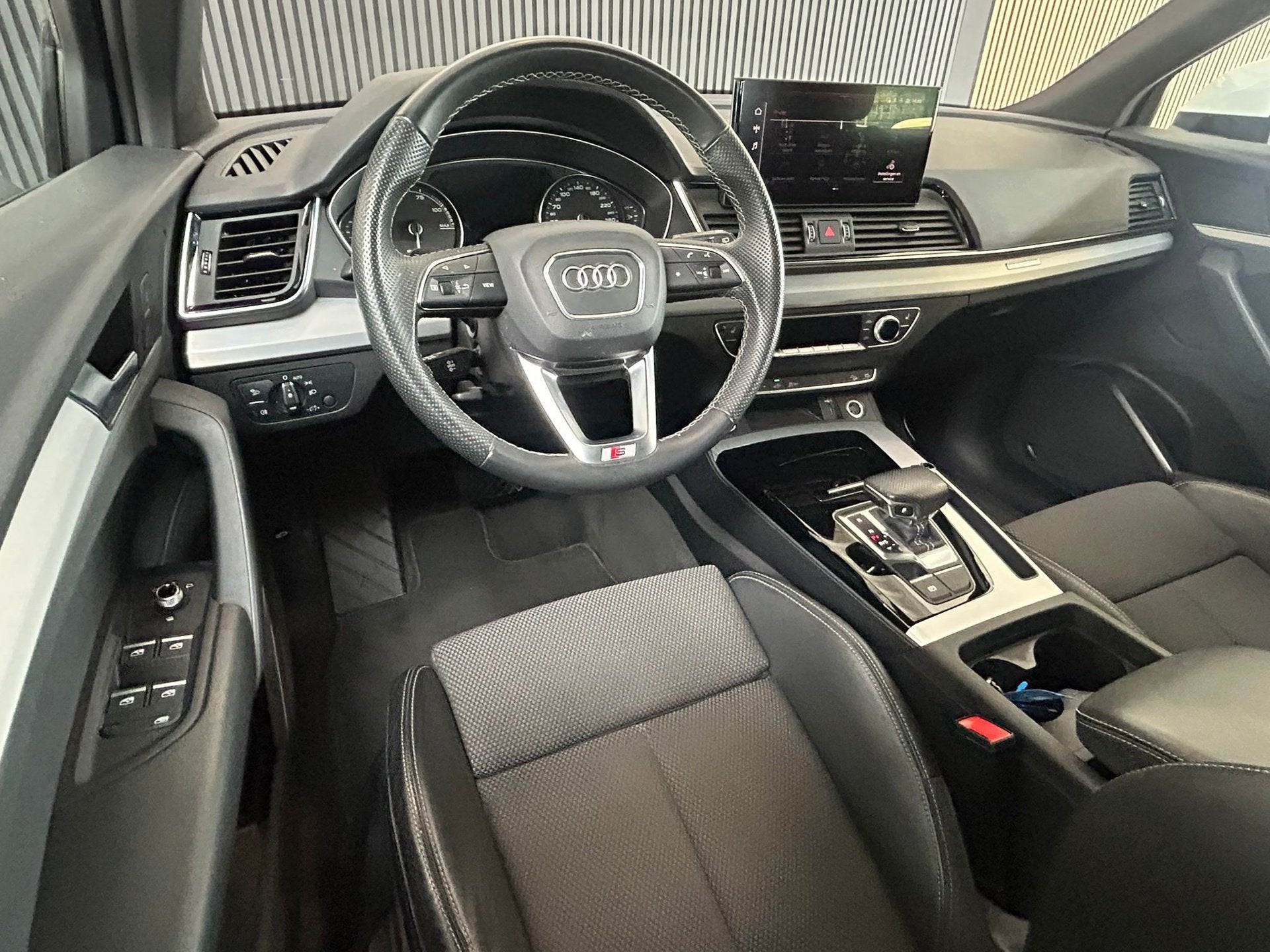 Audi Q5 50 TFSI e S-LINE|AUTOMAAT|CRUISE|20INCH|APPLECARPLAY, Automaat, Automatische klimaatregeling, Gebruikt, 4 cilinders