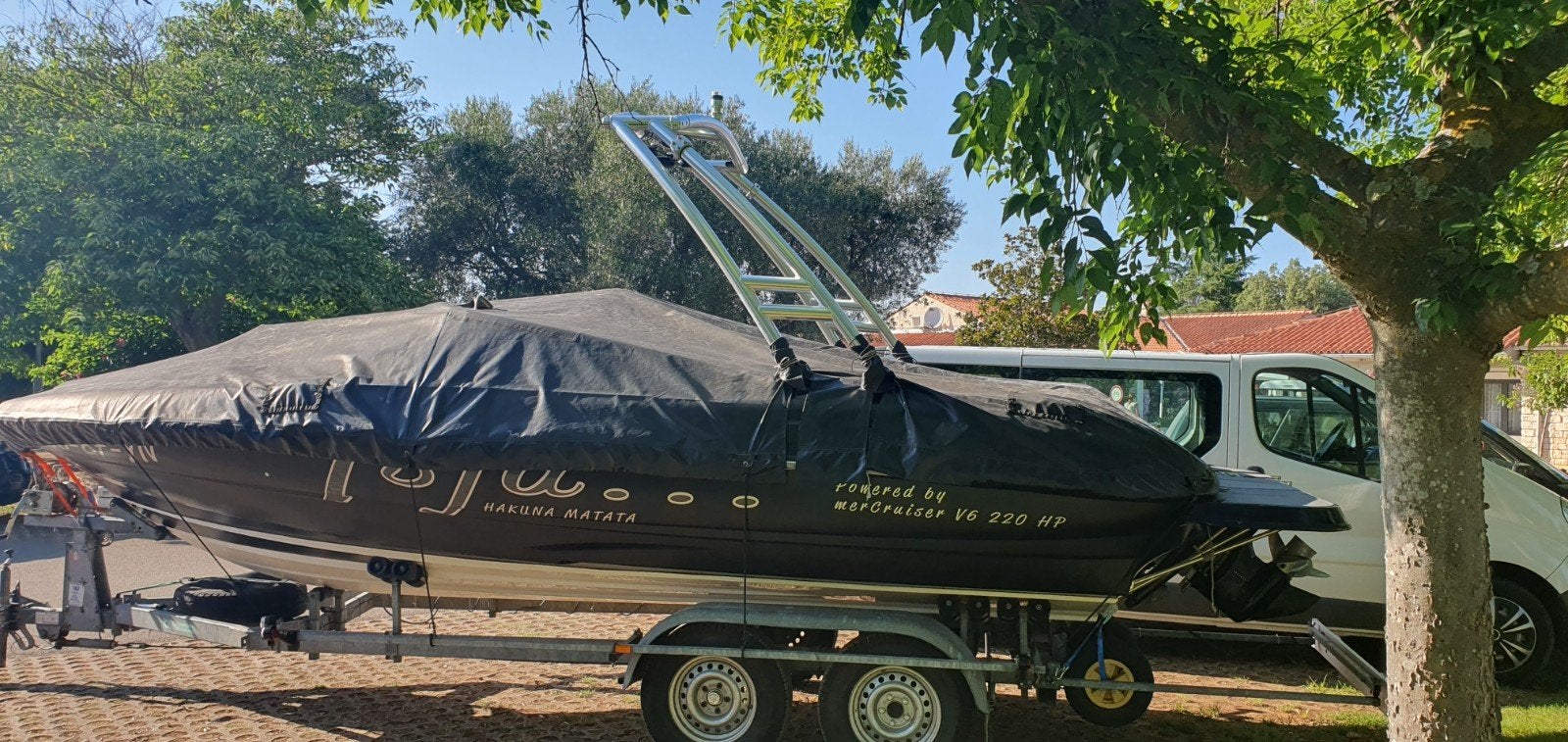 Bayliner 2050 LS met Mercruiser 4.3L 220pk en trailer, Watersport en Boten, Ophalen