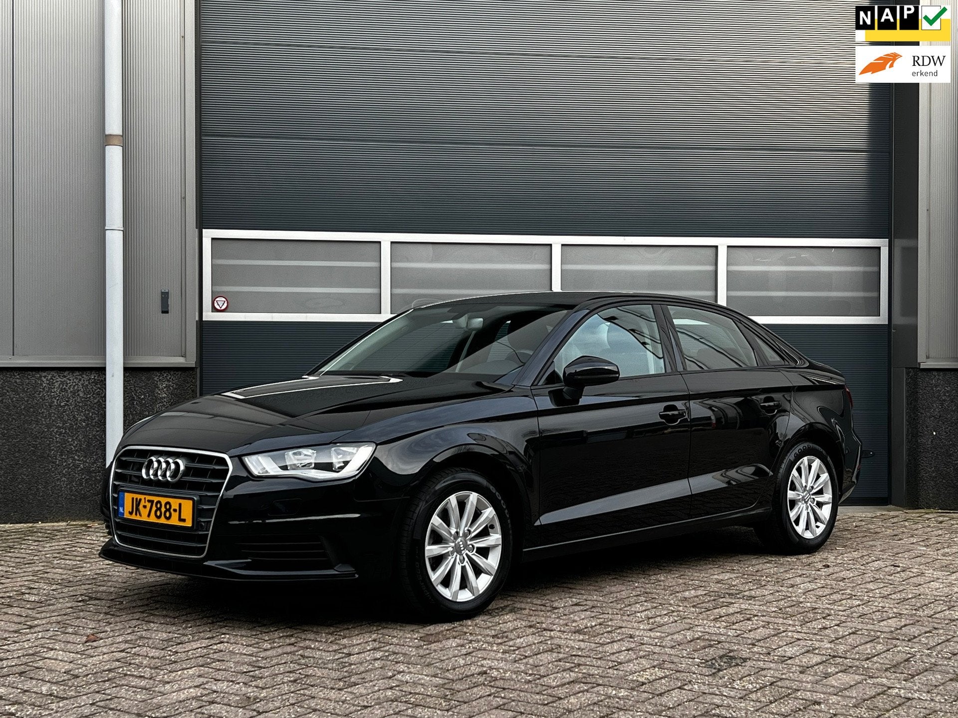 Audi A3 Limousine 1.4 TFSI CoD Ambition bj.2016 Navi|Pdc|Cc|, Voorwielaandrijving, Stof, Gebruikt, Euro 6