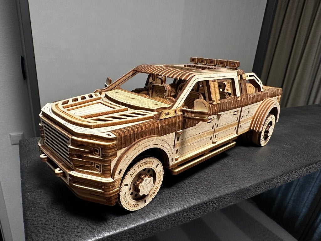 houten bouwmodellen, 1:50 of kleiner, Auto, Zo goed als nieuw, Ophalen