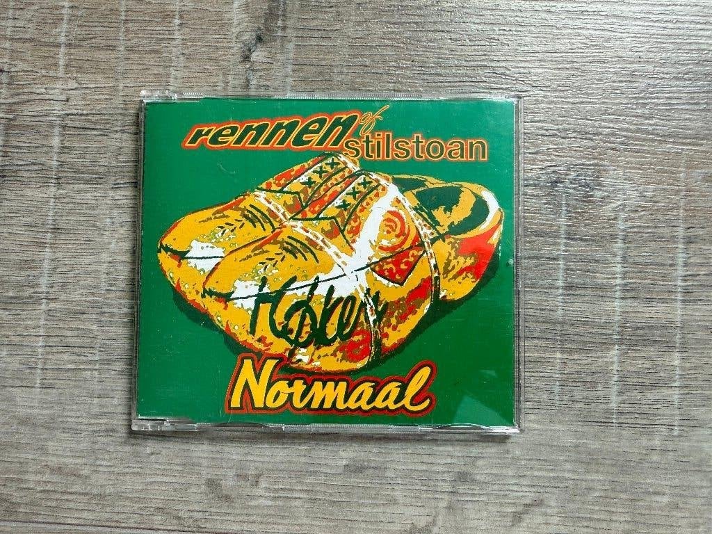 CD single Normaal Rennen of Stilstoan, Ophalen of Verzenden, Gebruikt, Nederlandstalig