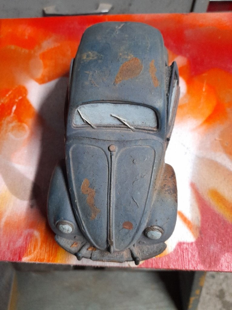 volkswagen kever 1;18 (polystone) grijs, Ophalen of Verzenden, Zo goed als nieuw, Overige merken