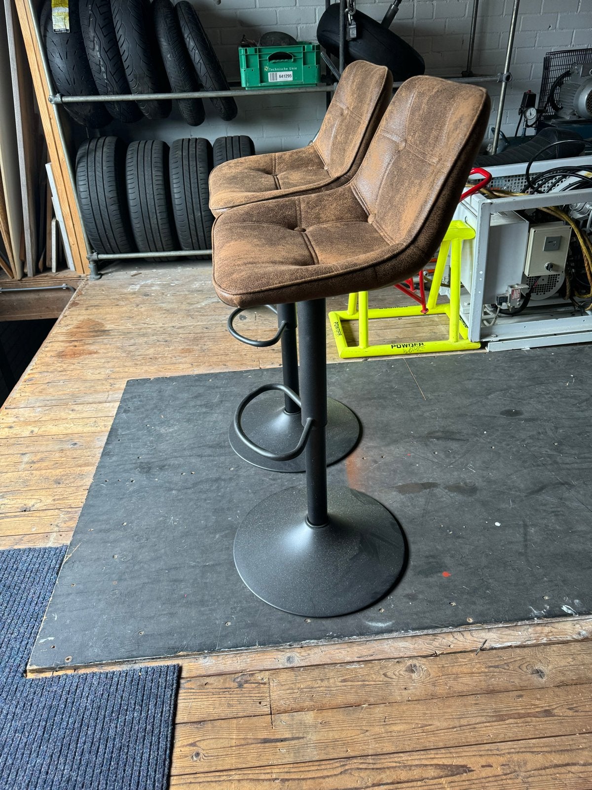 2 Nieuwe Barkrukken - Comfortabel en Stijlvol, Ophalen, In hoogte verstelbaar, Nieuw, 90 cm of meer