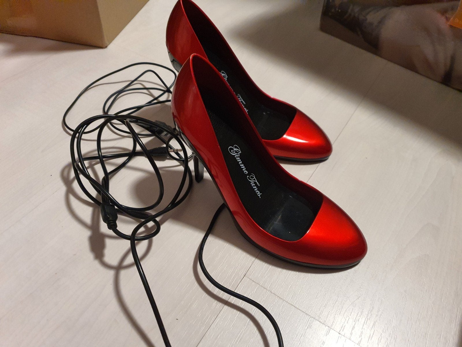 Unieke Speaker in Pumps Design - "Gimme Tunes", Overige merken, AUX-ingang, Overige typen, Ophalen of Verzenden