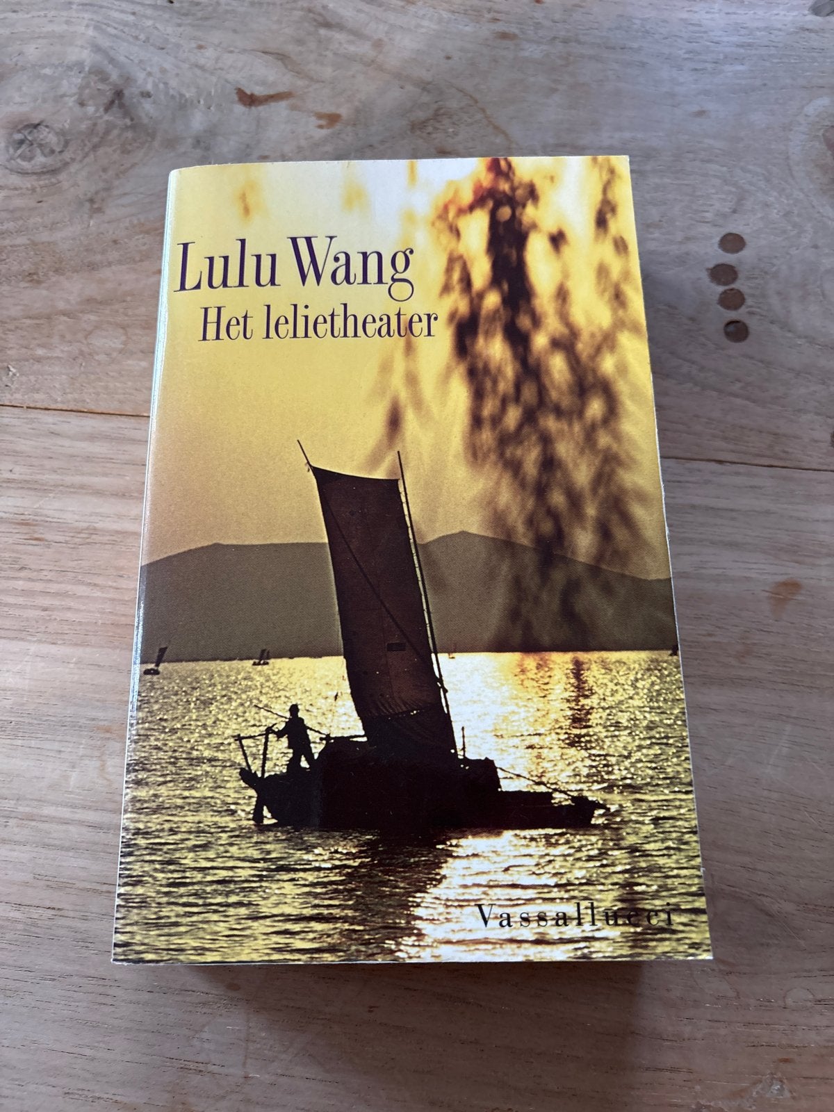 Lulu Wang - Het Lelietheater (Paperback), Ophalen of Verzenden, Gelezen, Nederland