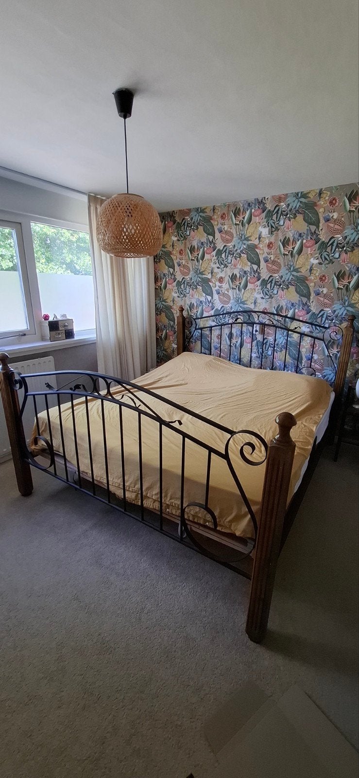 2-persoons bed kersenhout/gietijzer hekwerk 1.80 x 2.00/210, Huis en Inrichting, Ophalen, Bruin, Tweepersoons, 180 cm