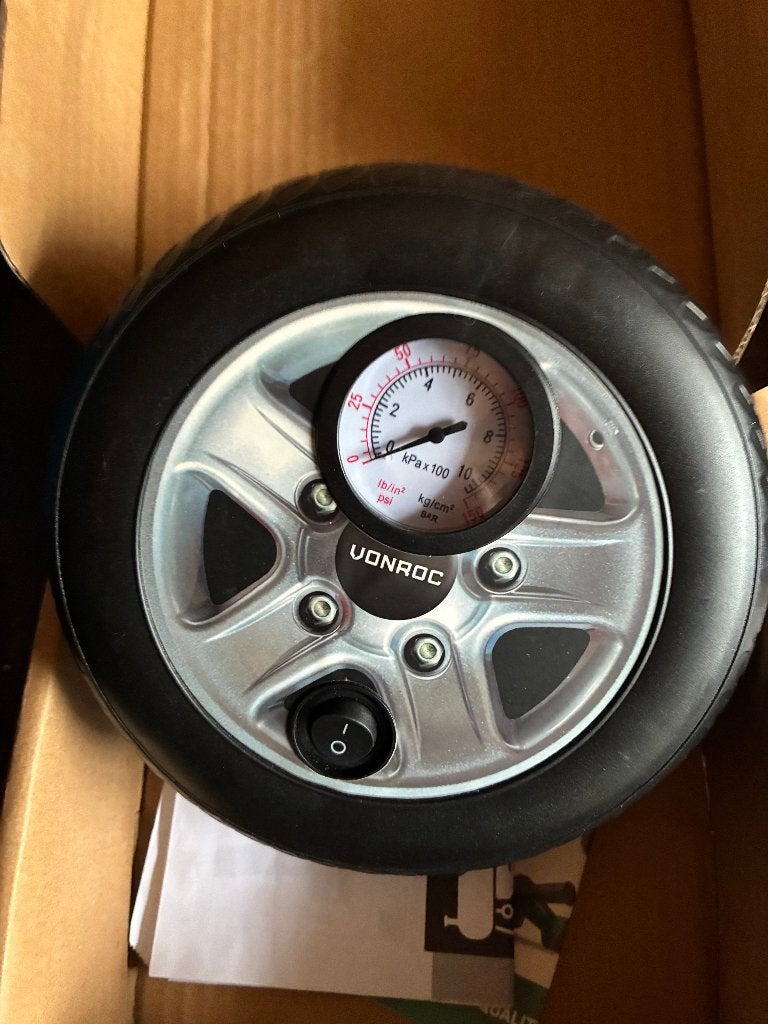 Von Roc Mini compressor 12V | Met manometer, 6 tot 10 bar, Ophalen of Verzenden, Zo goed als nieuw, Minder dan 200 liter/min