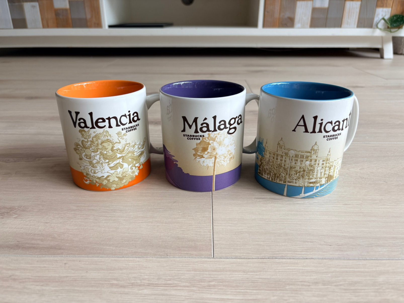 Starbucks city mugs - Valencia, Malaga en Alicante, Ophalen of Verzenden, Zo goed als nieuw, Wit