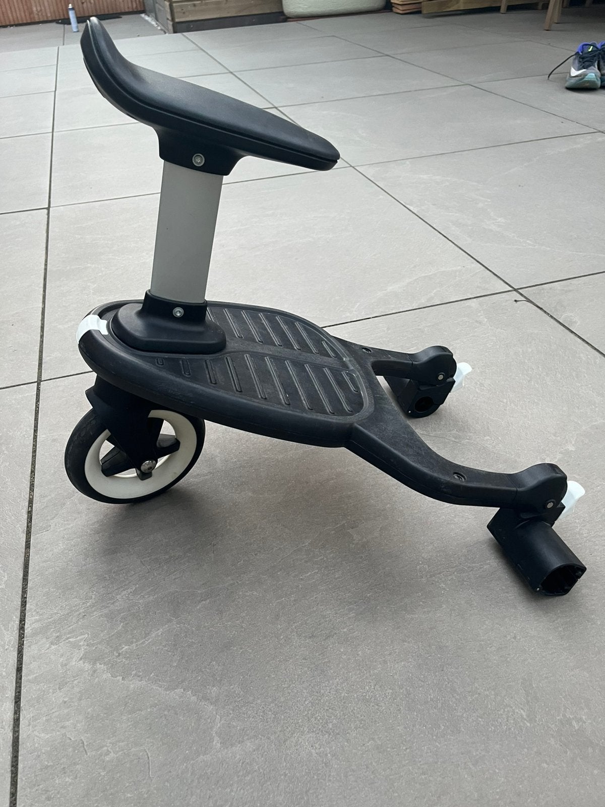 Bugaboo meerijdplankje met zitje, Ophalen, Gebruikt