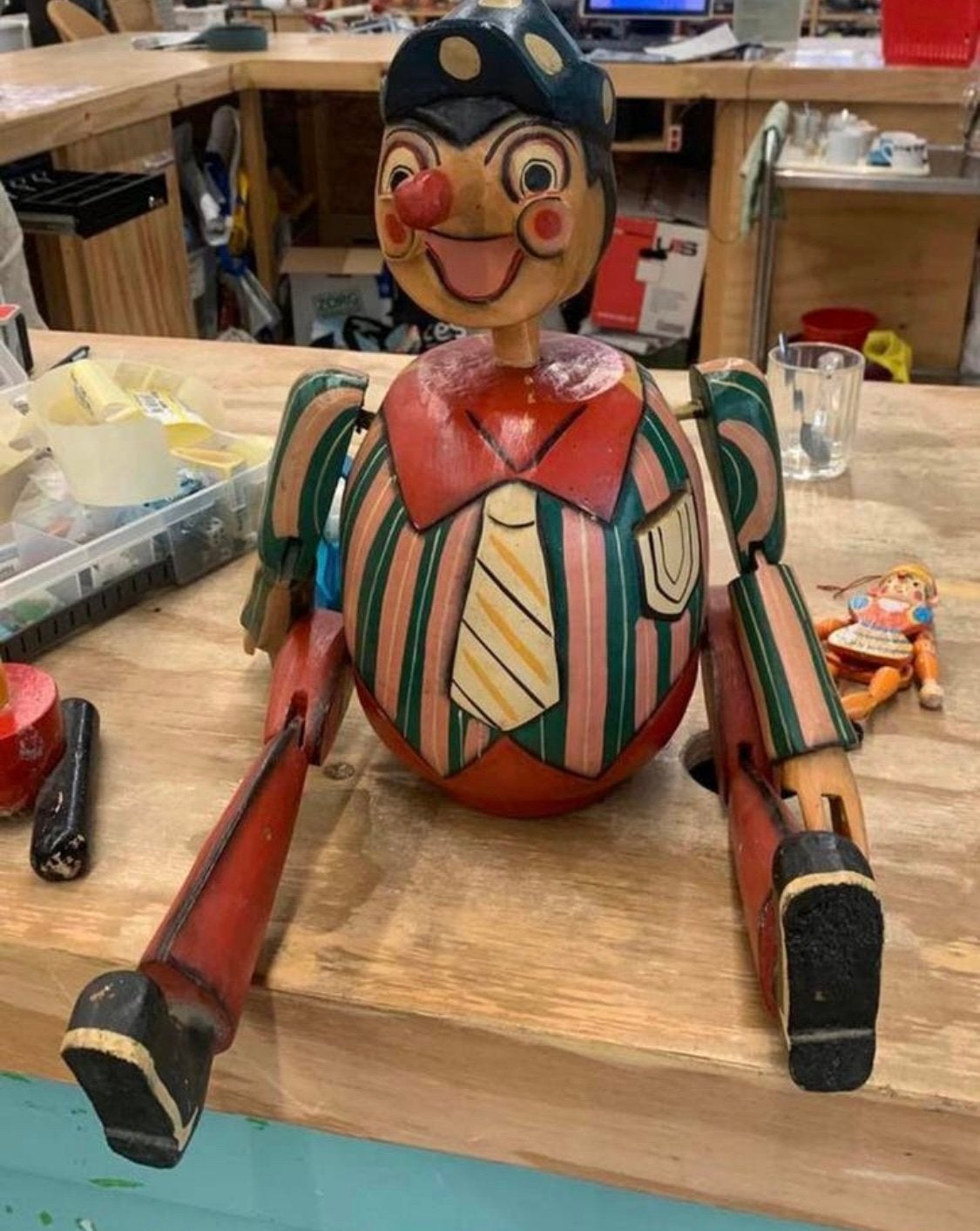 Oude leuke antieke houten Pinokkio spaarpot, Verzenden