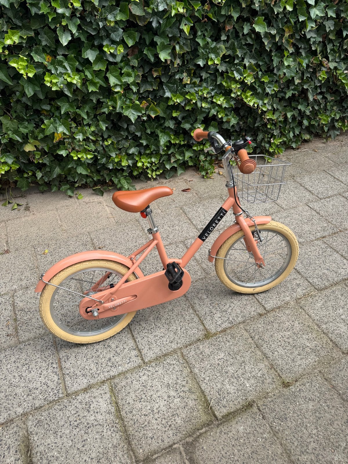 Veloretti Kinderfiets 16 inch - Roze met mandje, Fietsen en Brommers, Ophalen, Zijwieltjes, Velgrem, 16 tot 20 inch