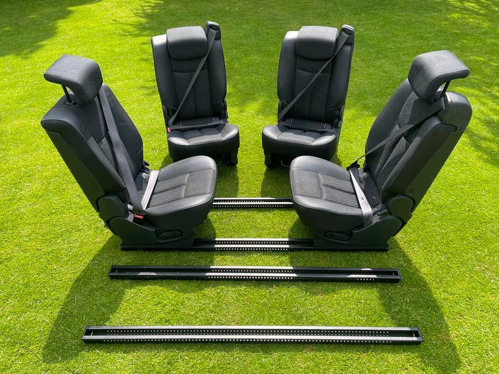 4 Stoelen op rails + gordel zelfbouw GMC,Bus,Camper,Oldtimer, Auto-onderdelen, Interieur en Bekleding, Ophalen, Gebruikt, Triumph