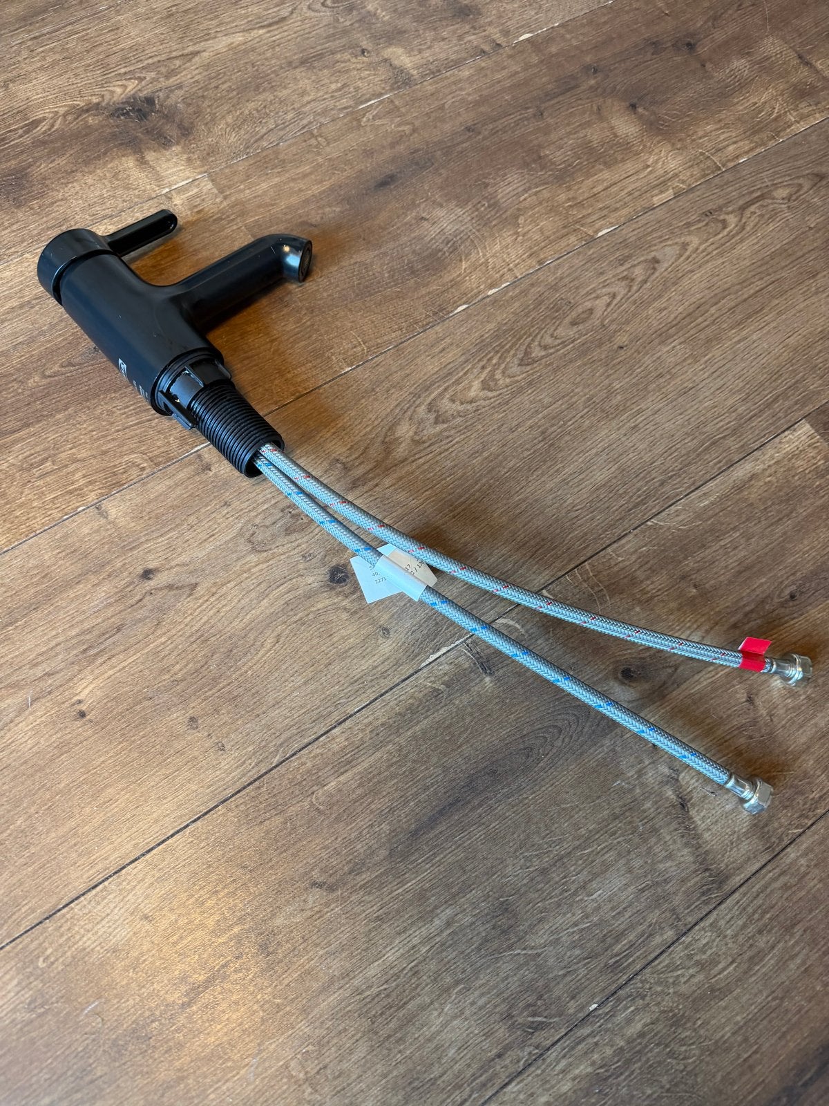 IKEA SALJEN Keukenkraan Zwart - Zo goed als nieuw, Ophalen of Verzenden, Zo goed als nieuw, Kraan