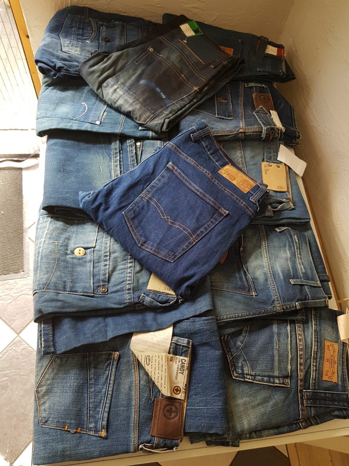 partij spijkerbroeken  40 stuks, Diversen, Rommelmarktspullen, Ophalen of Verzenden, Nieuw