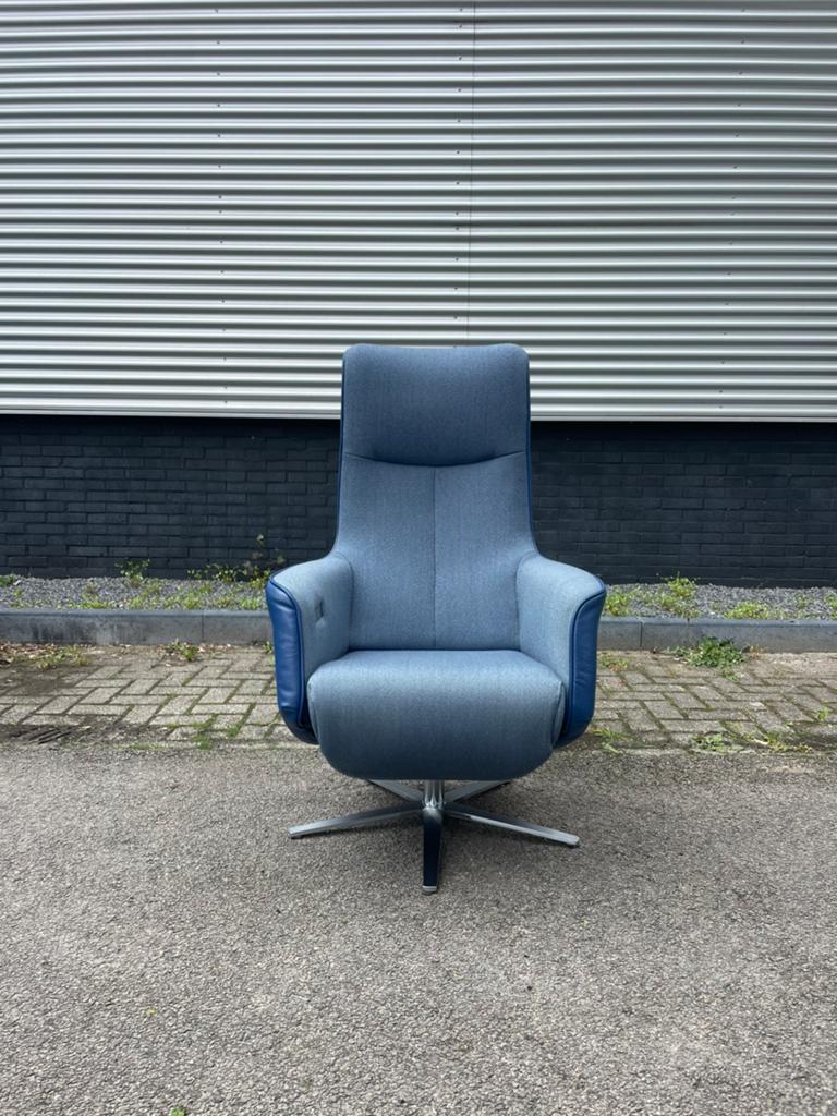 De toekomst twice relax fauteuil / relax stoel blauw, Huis en Inrichting, Fauteuils, Gebruikt, Minder dan 75 cm, Leer, Ophalen of Verzenden