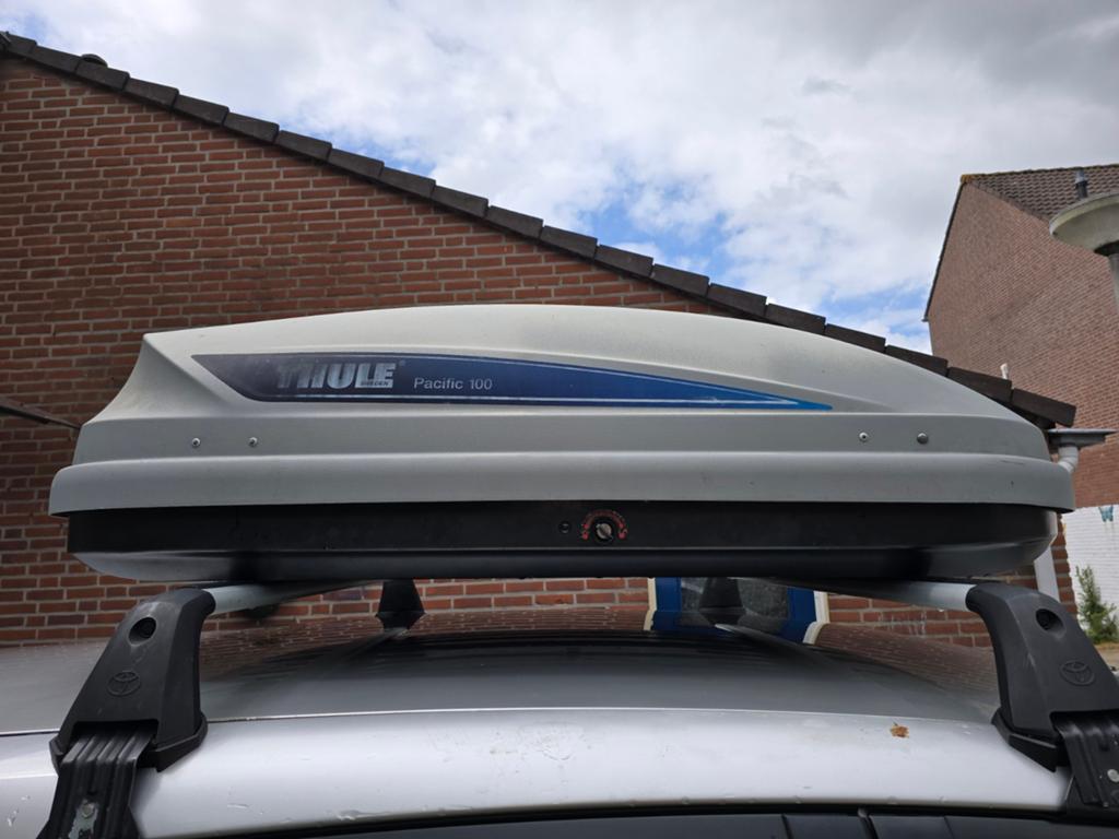 Thule Pacific 100 Dakkoffer - Ruime en Betrouwbare Bagagebox, Auto diversen, Ophalen of Verzenden, Gebruikt