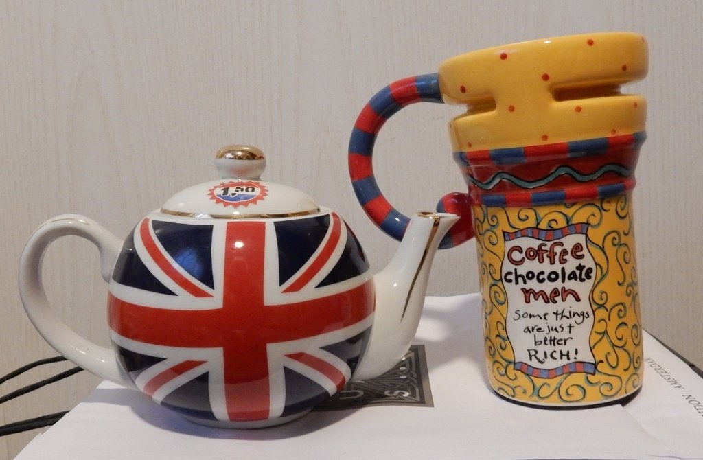 theepot en beker, Huis en Inrichting, Keuken | Servies, Ophalen, Overige stijlen, Overige typen