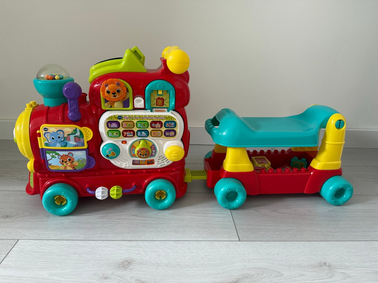 VTech Baby Mijn Eerste 3-in-1 Speeltrein met Geluid en Licht, Ophalen, Zo goed als nieuw, Overige typen, Met licht