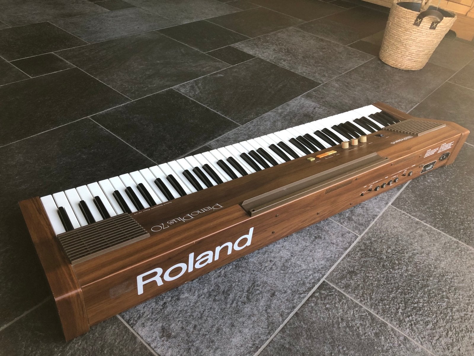 Roland PianoPlus 70 HP-70 Vintage Digitale Piano, Ophalen, Gebruikt, Bruin, Digitaal