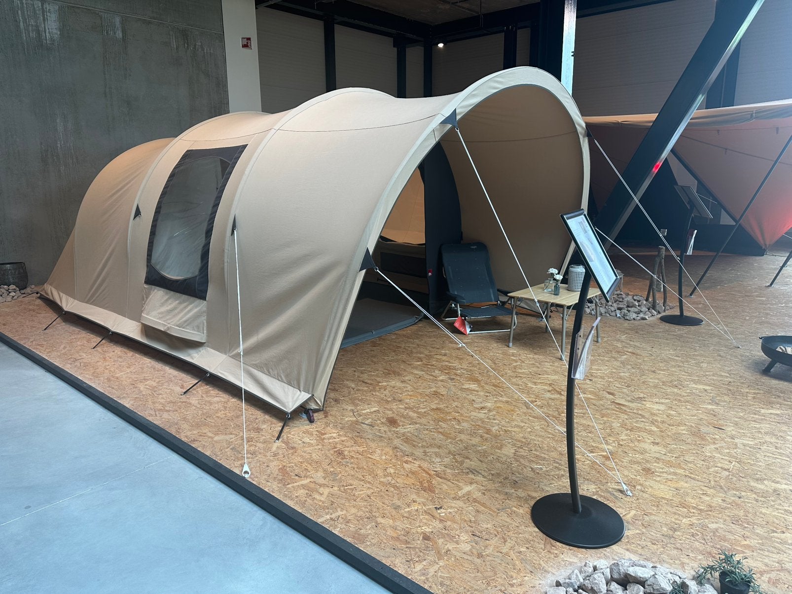 Te koop gevraagd de Waard Briluil, Caravans en Kamperen, Tenten, Ophalen, Zo goed als nieuw