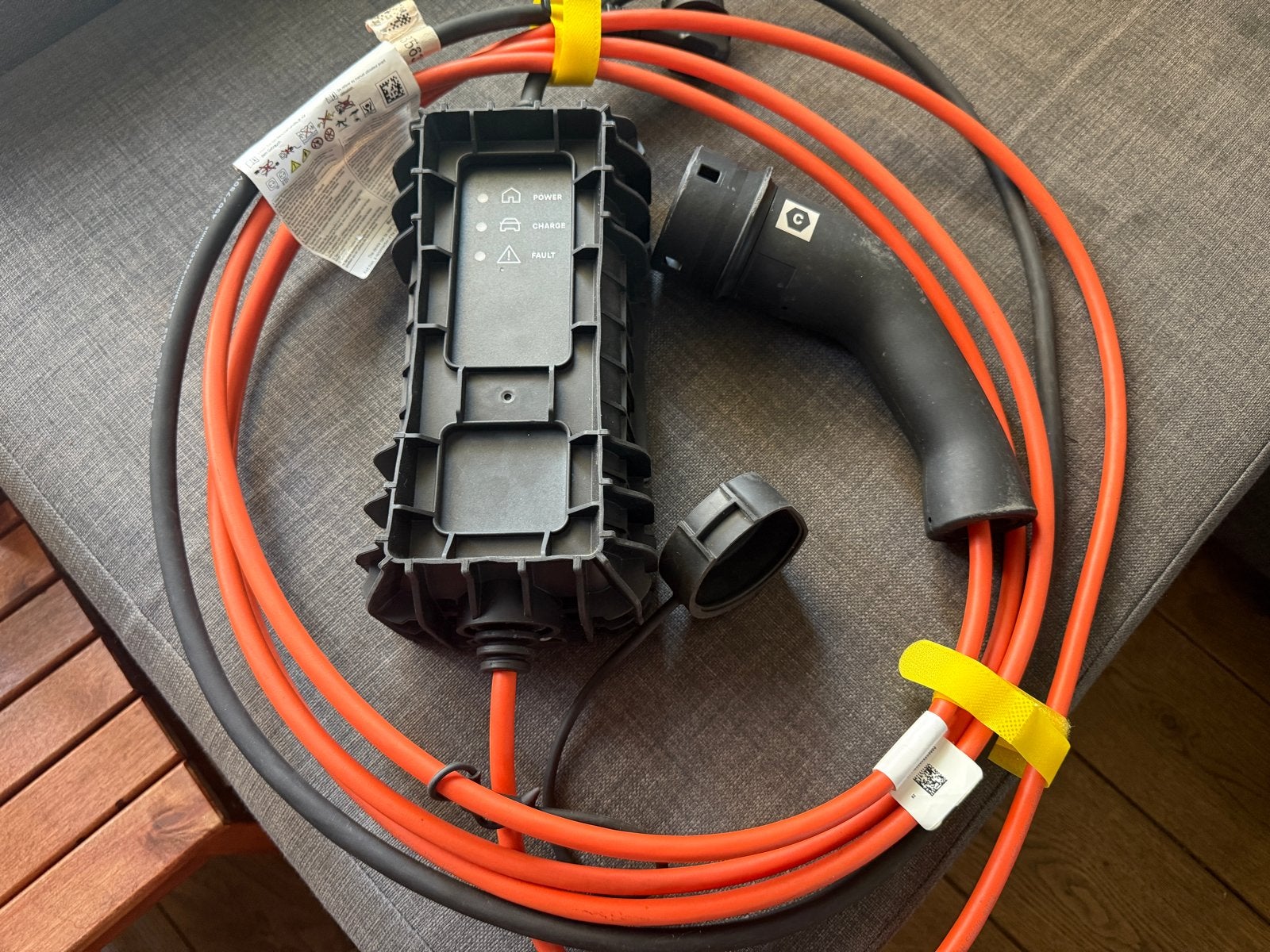 Aptiv 10A Type 2 EV Lader met Bumper, Ophalen of Verzenden, Gebruikt, Universele onderdelen