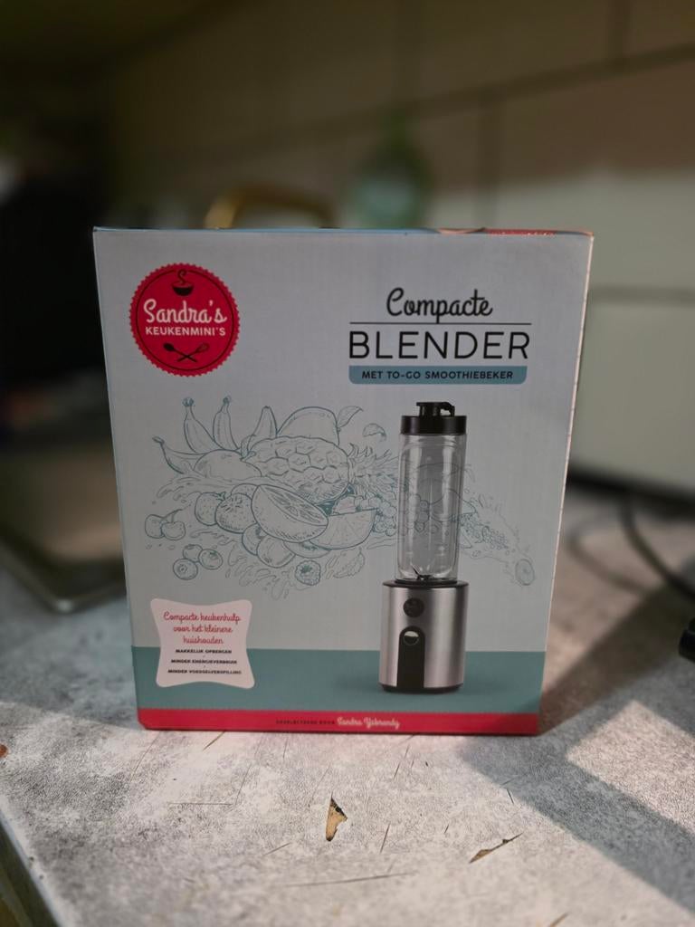 Mini blender en smoothie maker, Witgoed en Apparatuur, Keukenmixers, Minder dan 1 liter, Ophalen of Verzenden, Nieuw, 1 snelheid