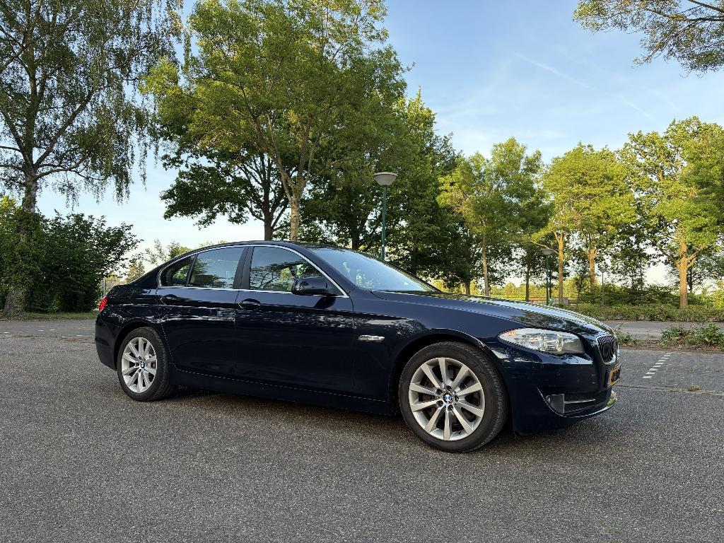 BMW 5-Serie 3.0 530I AUT 2012 Blauw - Rijk uitgerust!, Auto's, BMW, Automaat, Euro 5, Achterwielaandrijving, Beige