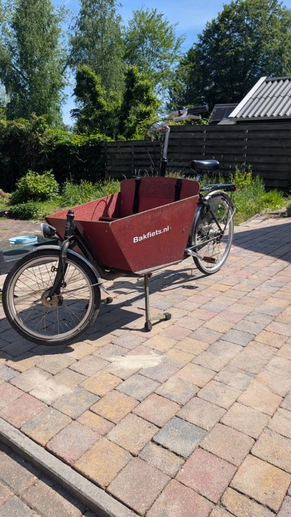 Nette, goedwerkende korte bakfiets - Altijd droog gestaan, Gebruikt, 2 kinderen, Trommelrem, Ophalen