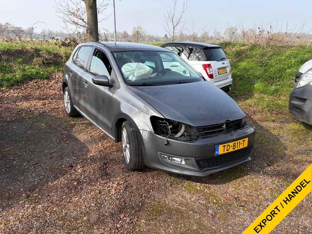 Volkswagen Polo 1.4-16V 5Drs *SCHADE* Highline Airco Lmv Con, Voorwielaandrijving, 40 €/maand, Zwart, 4 cilinders