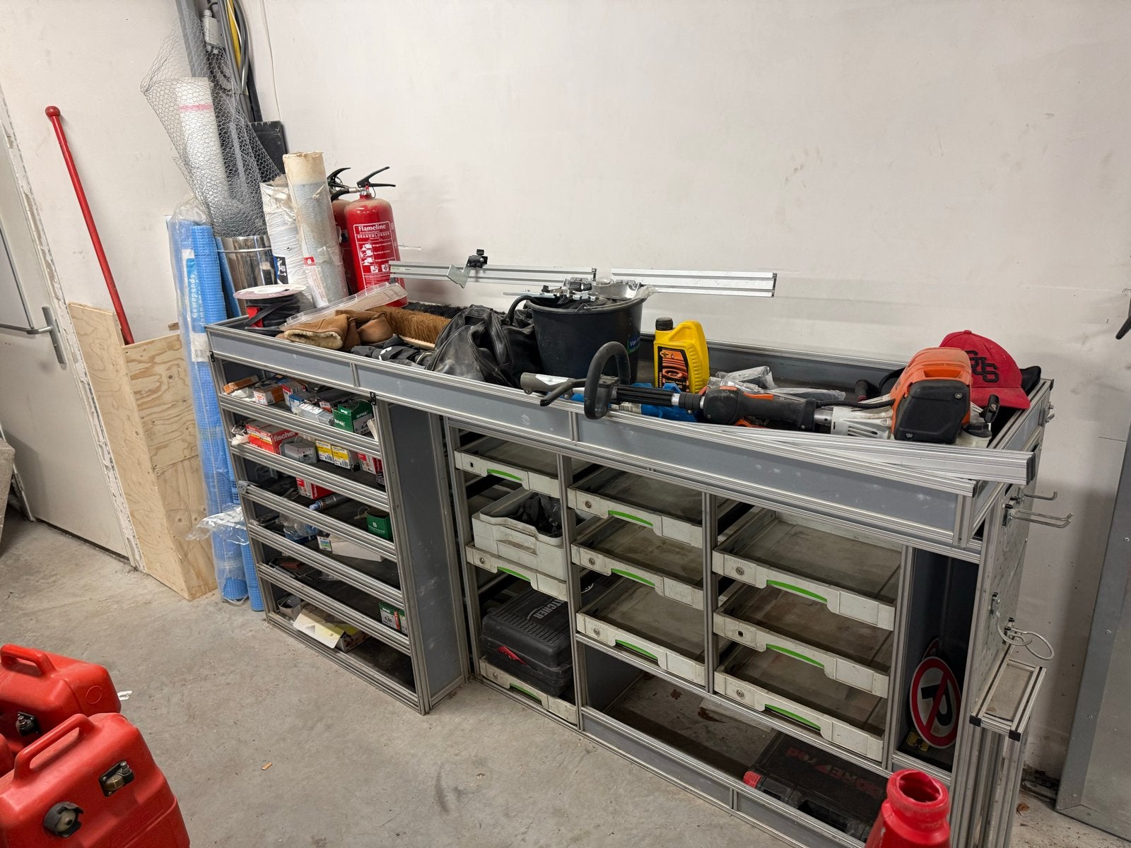 Bedrijfswageninrichting Transportainer, Ophalen