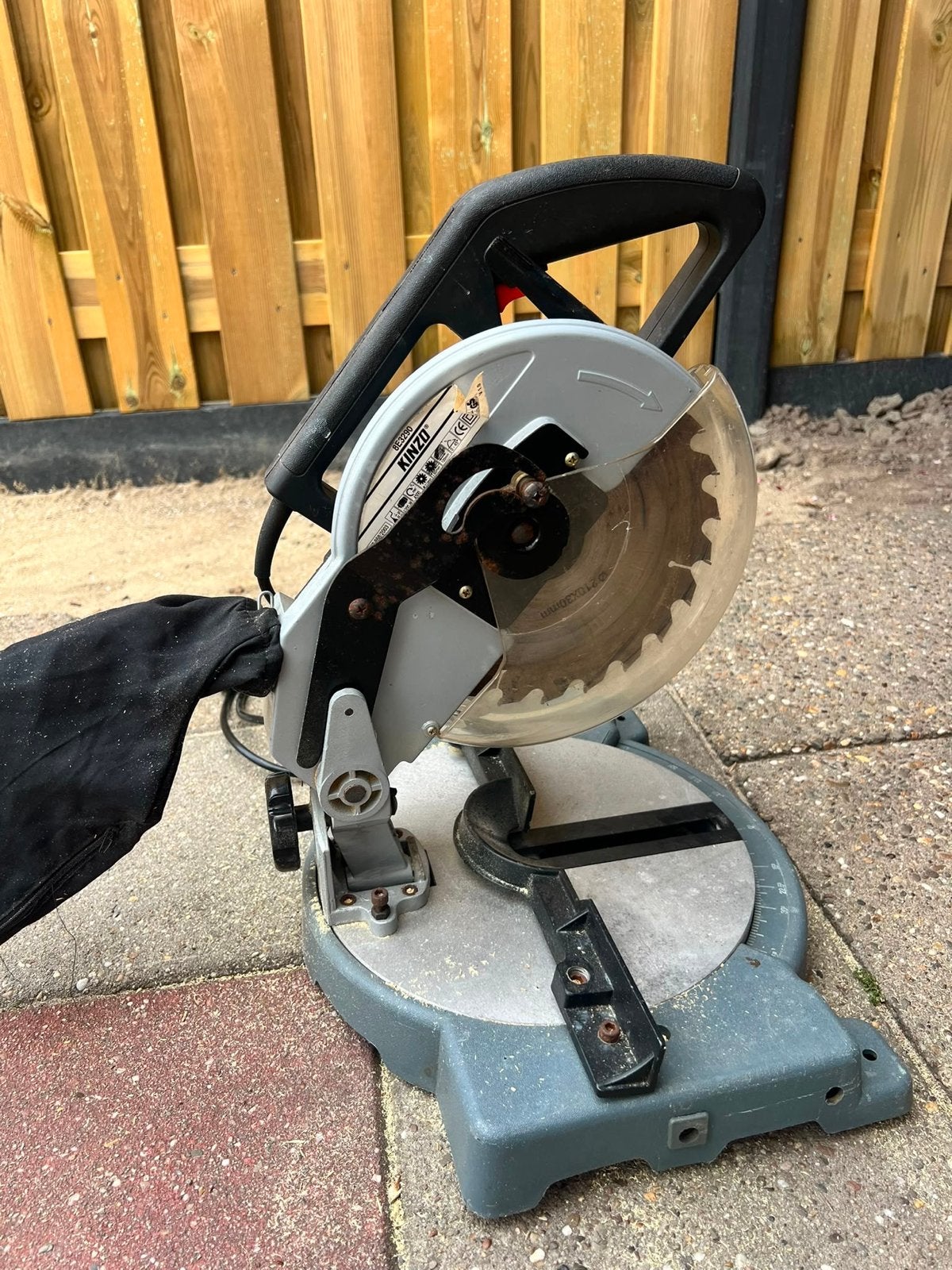 Kinzou Afkortzaag, Doe-het-zelf en Verbouw, Ophalen, Gebruikt, 70 mm of meer, Afkortzaag