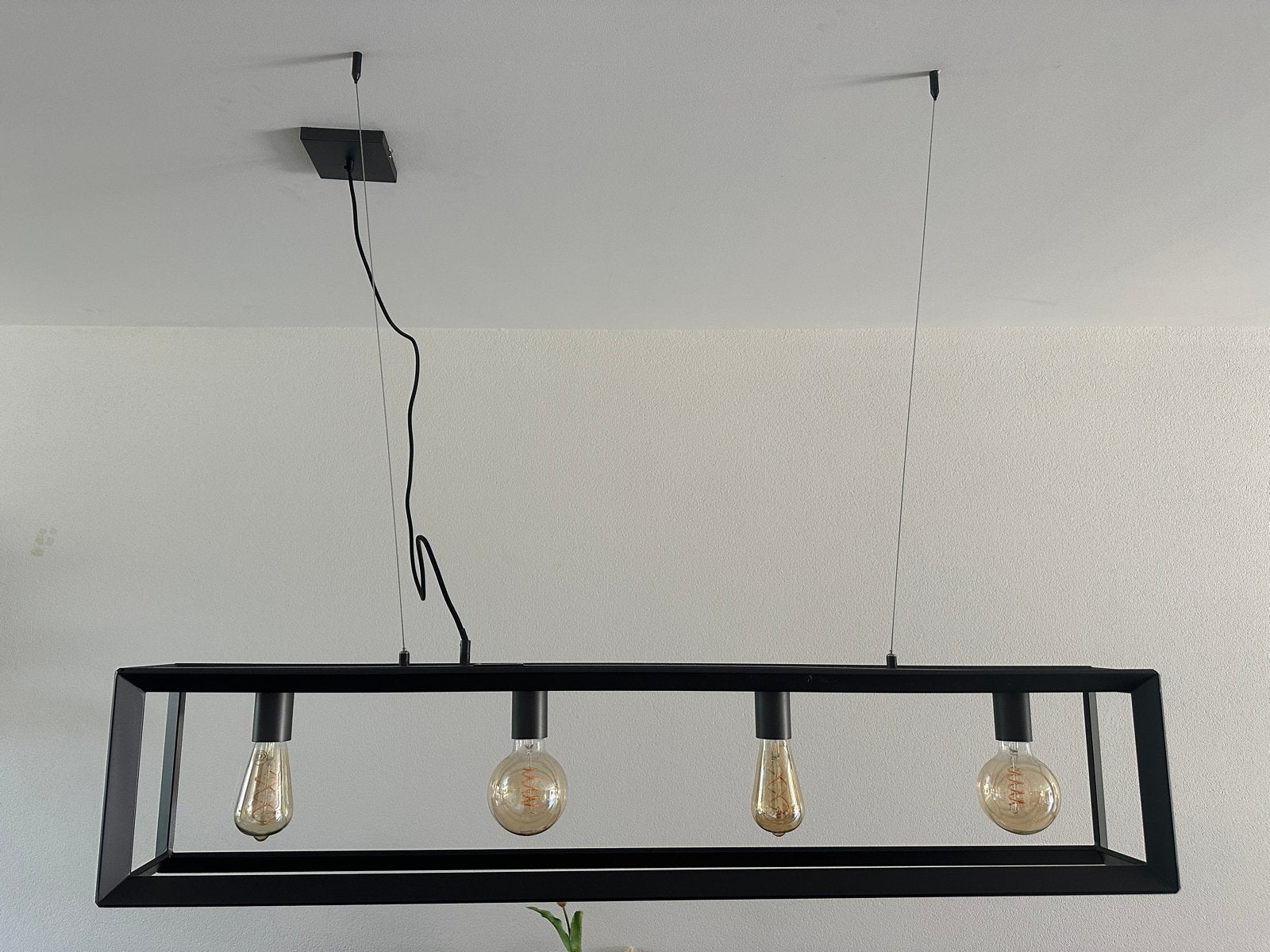 Zwarte industriële hanglamp 120cm, Huis en Inrichting, Lampen | Hanglampen, Ophalen, Zo goed als nieuw, Metaal, Minder dan 50 cm