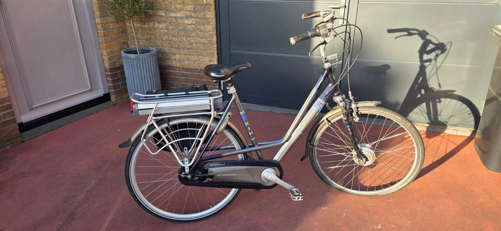 RIH fiets met acculader - opknapper, Ophalen, Gebruikt, Minder dan 30 km per accu, Overige merken