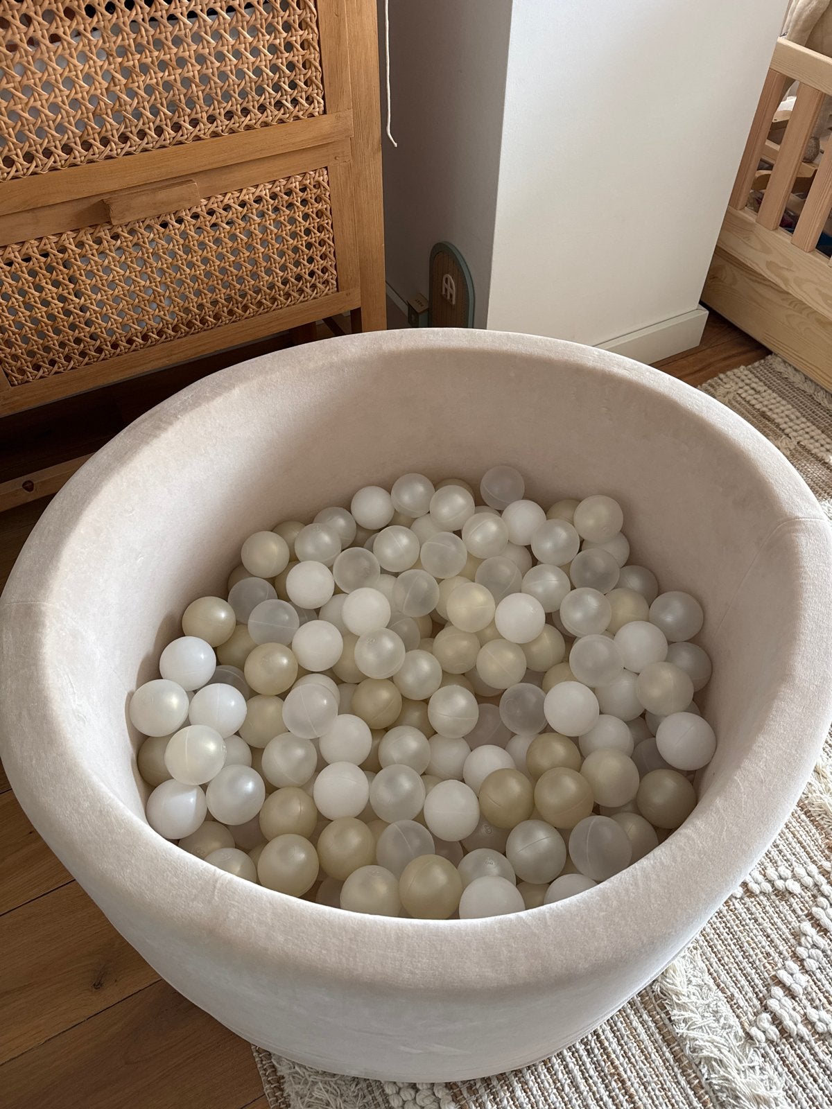 Moje ballenbak met 200 ballen, afneembare hoes, 40x90cm, Ophalen, Zo goed als nieuw, Jongen of Meisje