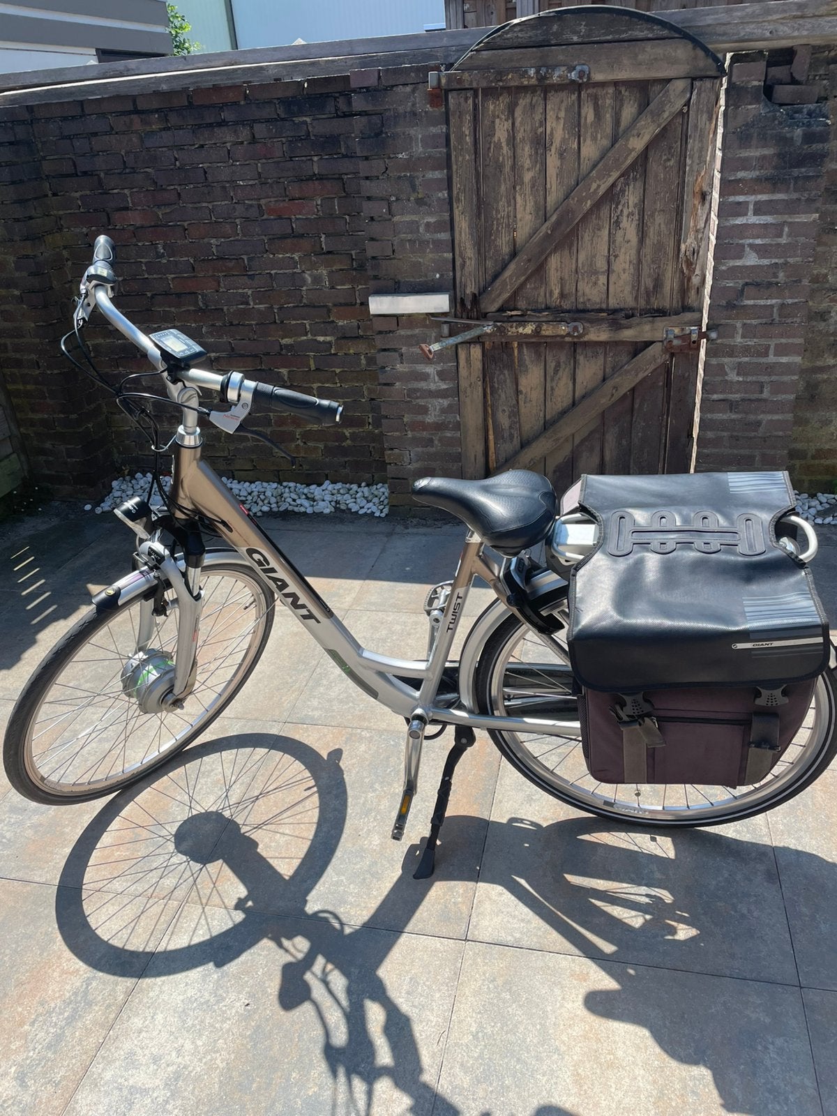 Giant Twist elektrische fiets – Champagne Silver – 2 accu’s, Ophalen, Giant, Zo goed als nieuw, 47 tot 51 cm