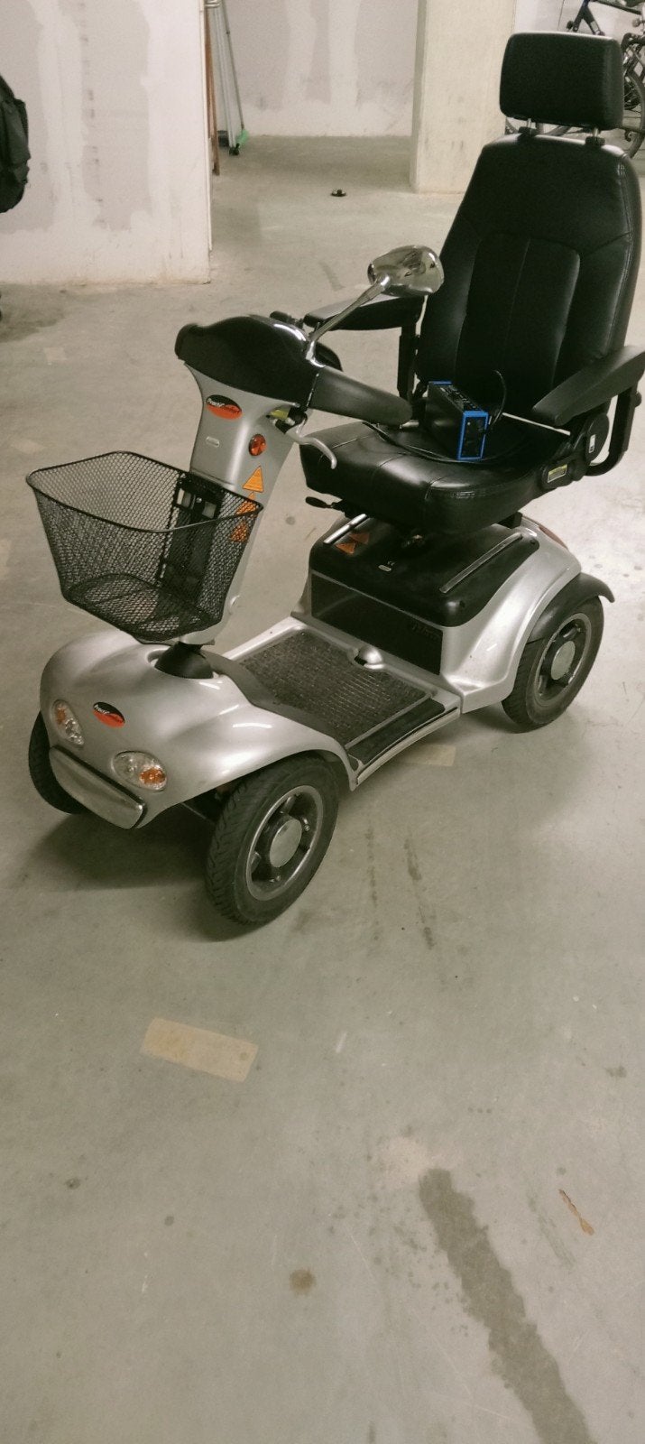 Scootmobiel. Grijs, Ophalen of Verzenden