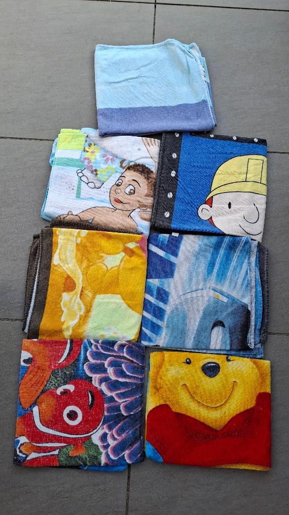7 kinder handdoeken Nemo,  cars, Winnie the pooh, Bob, Gebruikt, Jongen of Meisje, One size, Ophalen of Verzenden