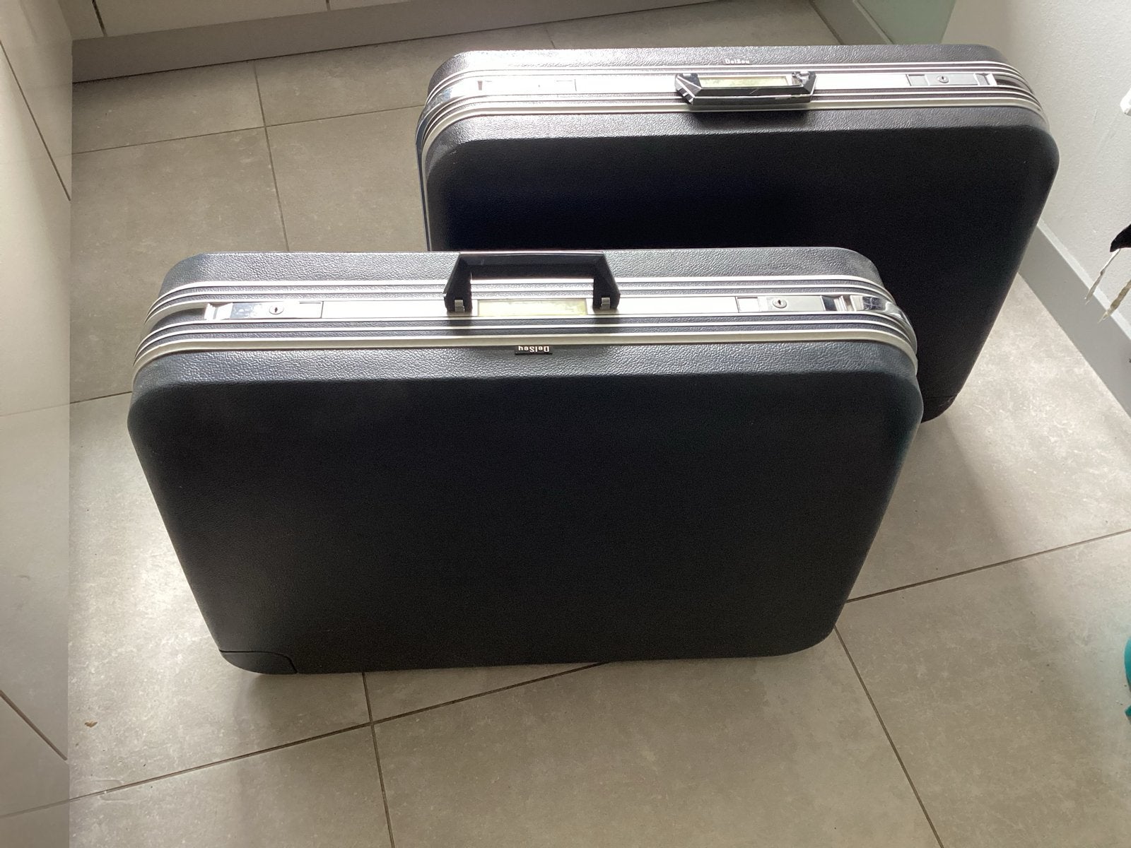 Set van 2 Delsey Koffers - Vintage Zwart, 30 cm of meer, Gebruikt, Zwart, 60 tot 80 cm