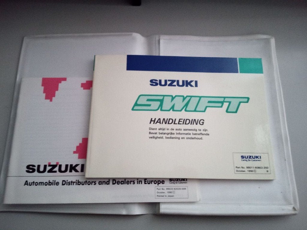 Handleiding / instructieboekje Suzuki Swift 1990 met mapje,, Ophalen of Verzenden