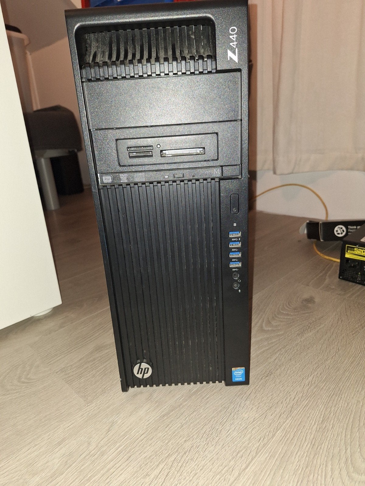 HP Z440 Workstation met Intel Xeon E5-1620 v3 Processor, Computers en Software, Ophalen, Gebruikt, Intel Xeon E5-1620 v3, Onbekend