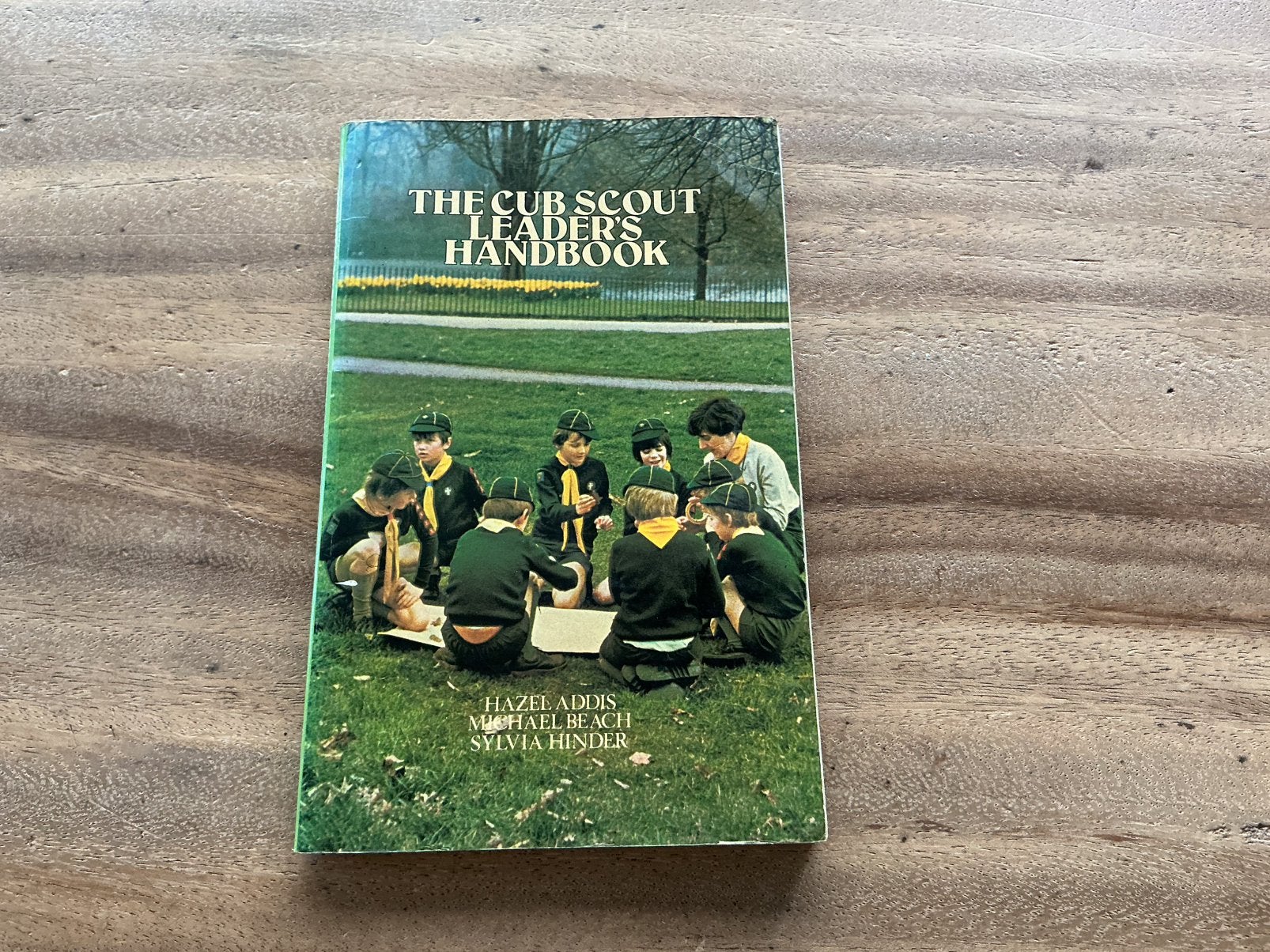 the cub scout leader’s handbook van Hazel Addis, Boeken, Ophalen of Verzenden, Gelezen, Overige onderwerpen