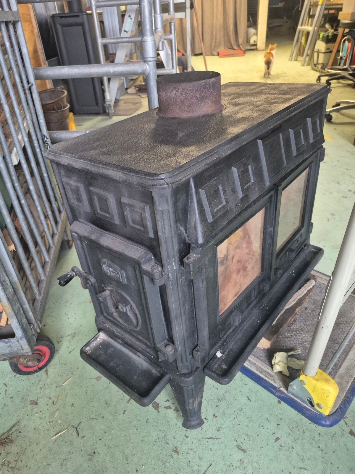 Dovre 300 Gietijzeren Houtkachel - Klassiek en Robuust, Huis en Inrichting, Ophalen, Gebruikt, Houtkachel, Vrijstaand