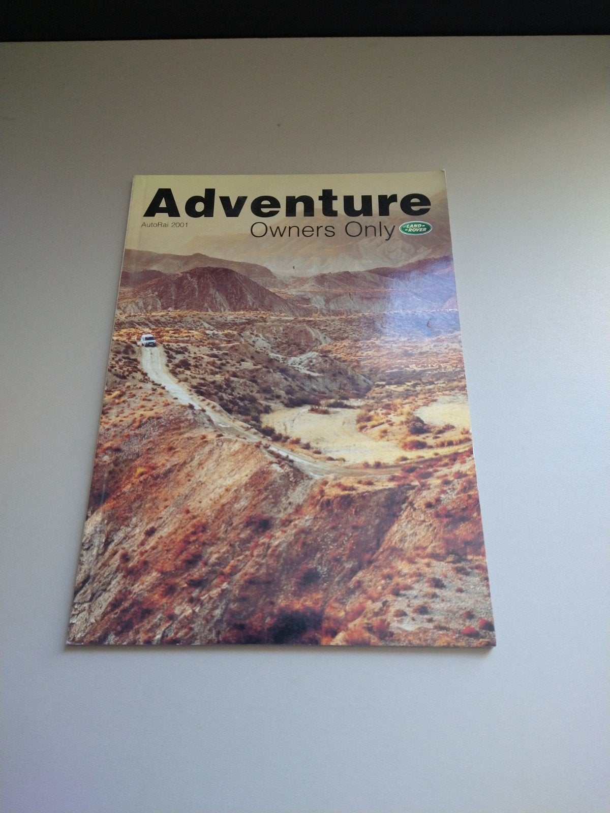 Land Rover Adventure Owners Only AutoRai 2001 Catalogus, Ophalen of Verzenden, Zo goed als nieuw, Catalogus