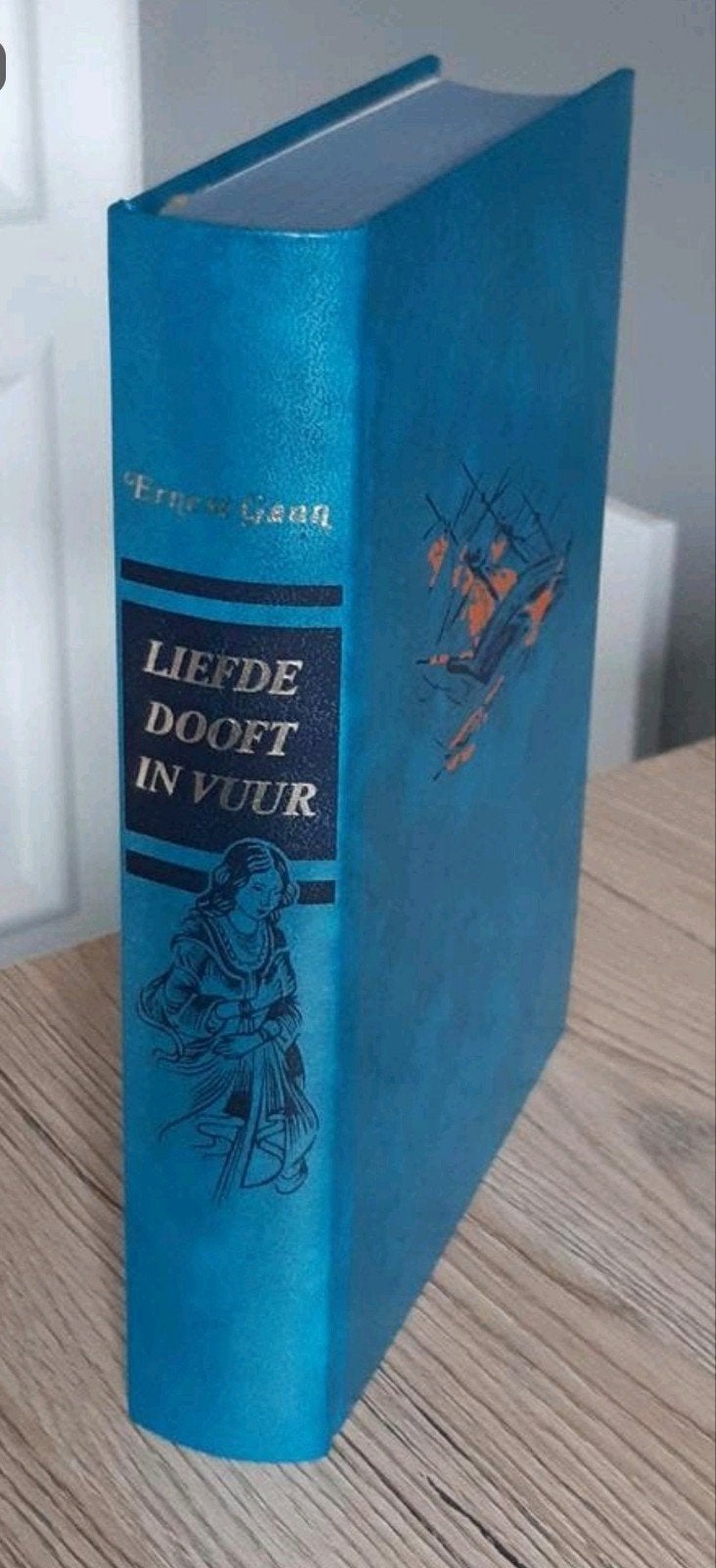 Liefde dooft in vuur - Ernest Gann (NBC), Boeken, Ophalen of Verzenden